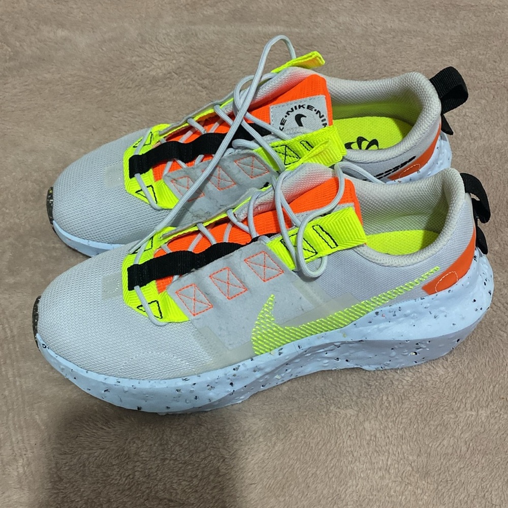 Womens nike - Picture 3 of 6